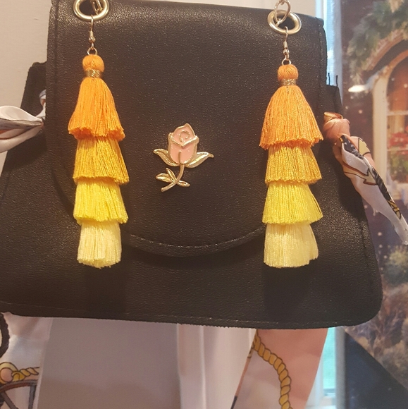 Earrings And Mini Purse set - Picture 5 of 6